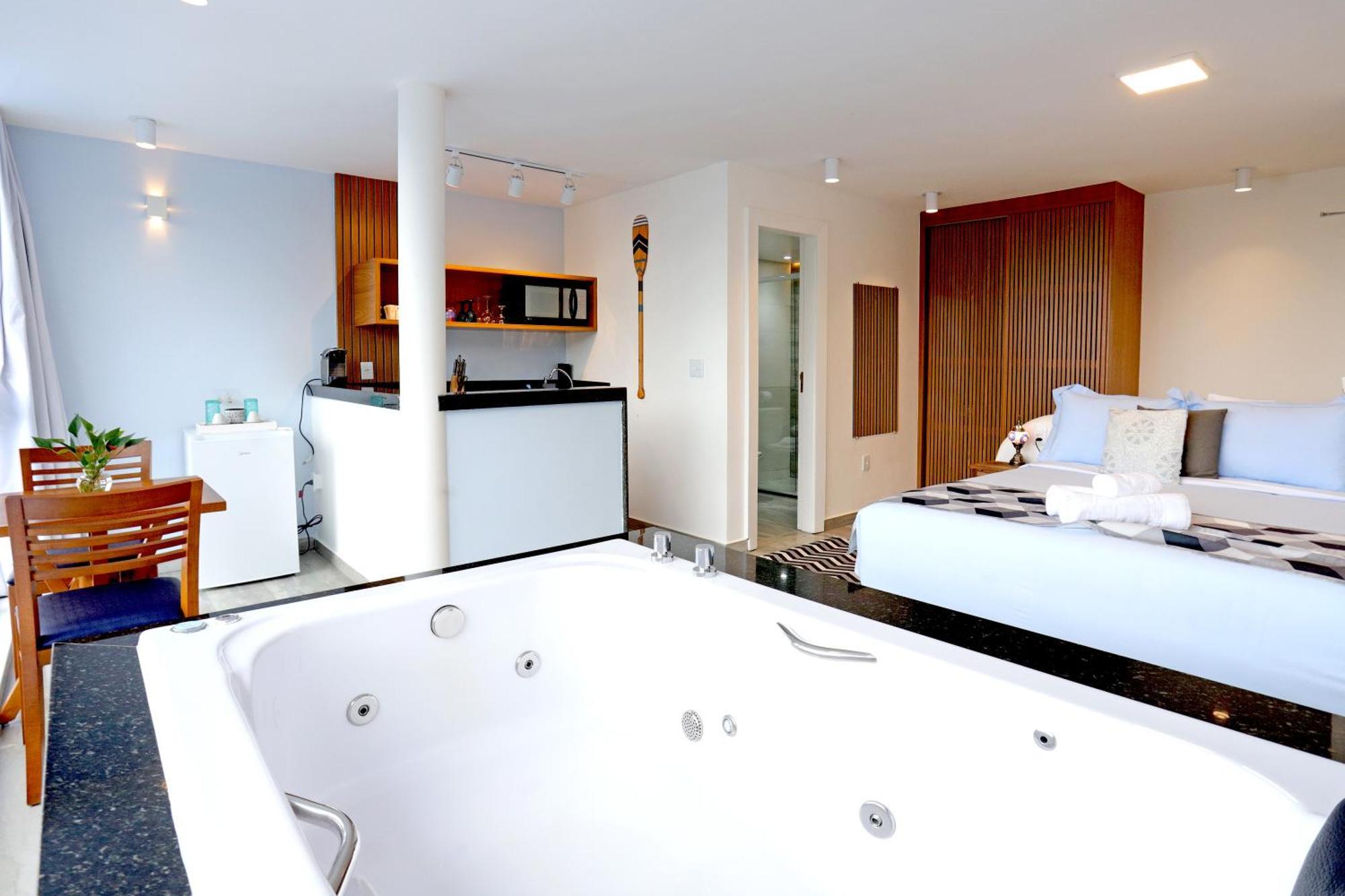 Santorini 4*