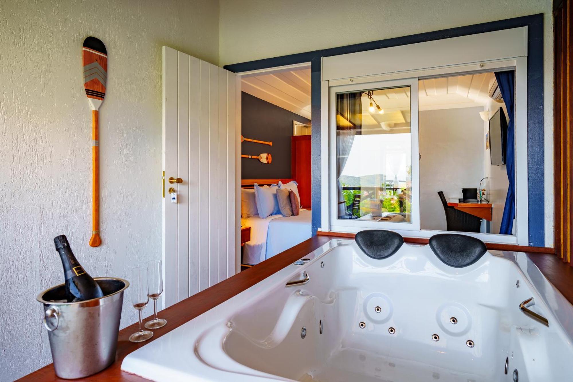 Santorini Inn